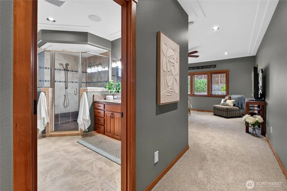 304 Antonie Avenue Eatonville, WA 98328