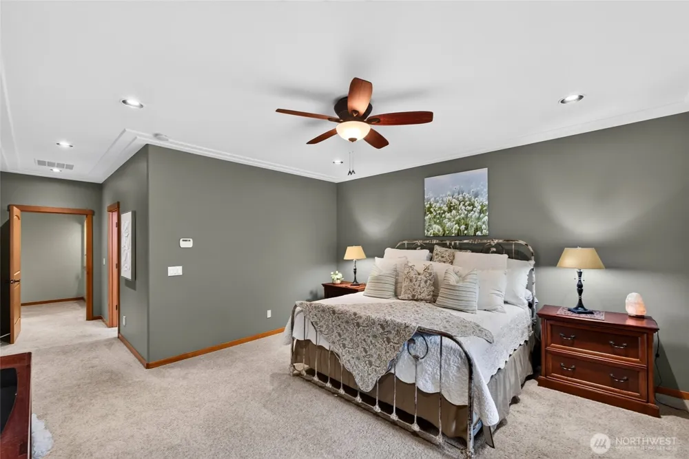 304 Antonie Avenue Eatonville, WA 98328