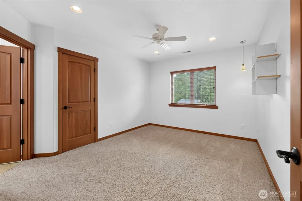 304 Antonie Avenue Eatonville, WA 98328