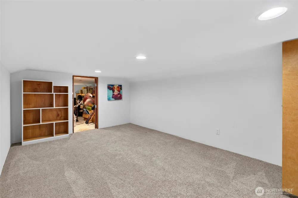 304 Antonie Avenue Eatonville, WA 98328