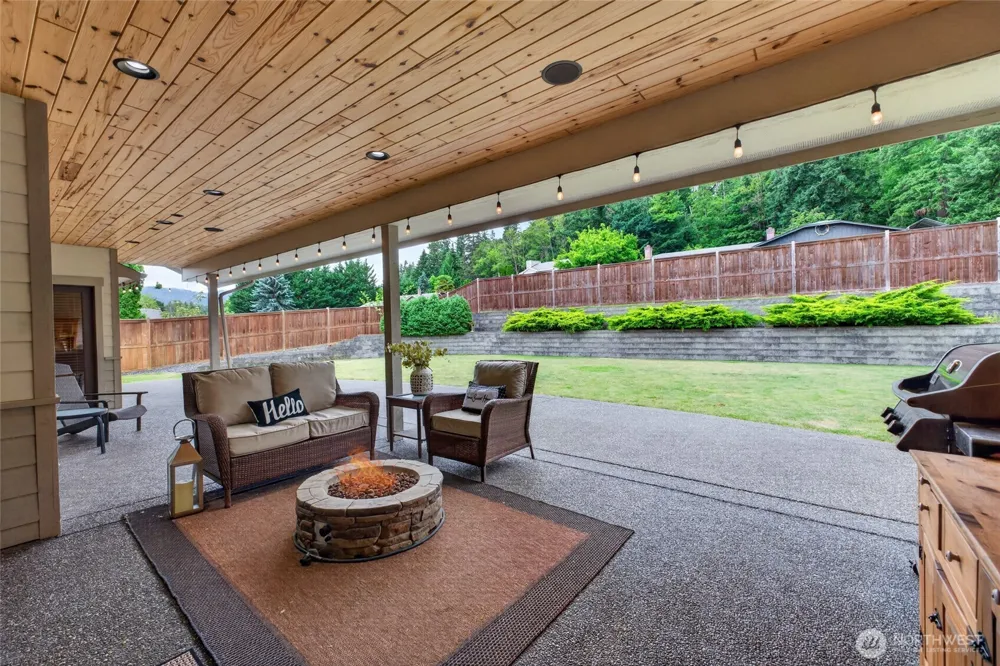 304 Antonie Avenue Eatonville, WA 98328