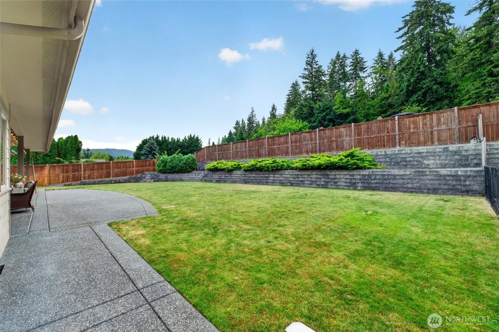 304 Antonie Avenue Eatonville, WA 98328