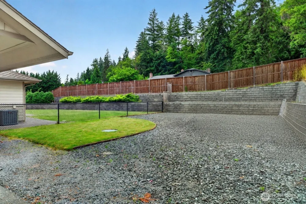 304 Antonie Avenue Eatonville, WA 98328