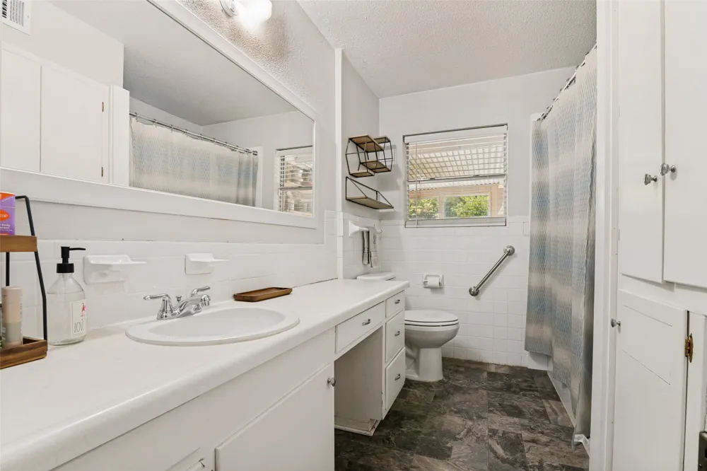 1107 Royal Drive Kaufman, TX 75142