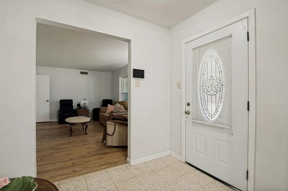 1107 Royal Drive Kaufman, TX 75142