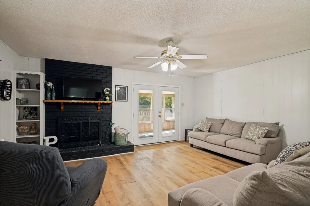 1107 Royal Drive Kaufman, TX 75142