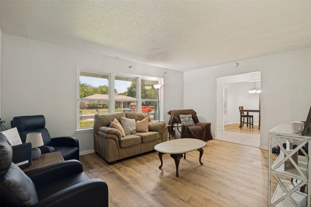 1107 Royal Drive Kaufman, TX 75142