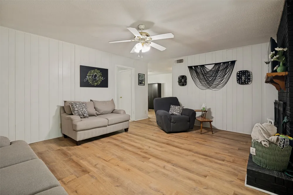 1107 Royal Drive Kaufman, TX 75142
