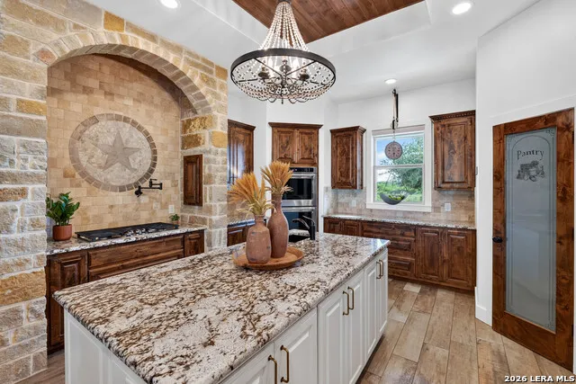 1980 County Road 361 La Vernia, TX 78121
