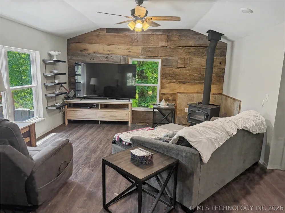 6368 Tsa La Gi Trail Proctor, OK 74457