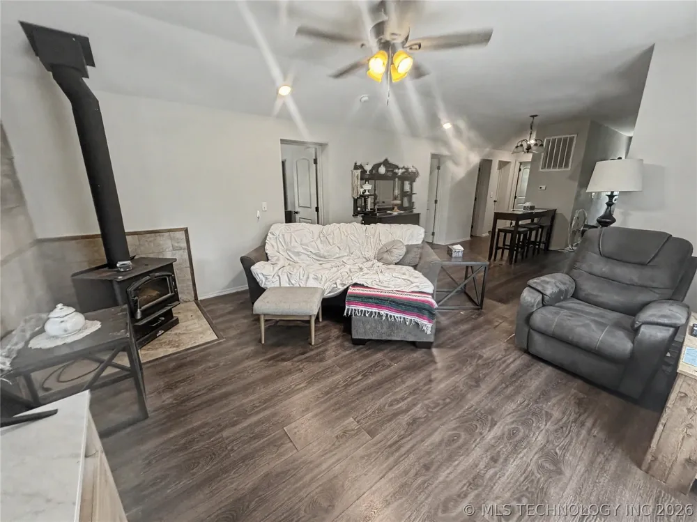6368 Tsa La Gi Trail Proctor, OK 74457