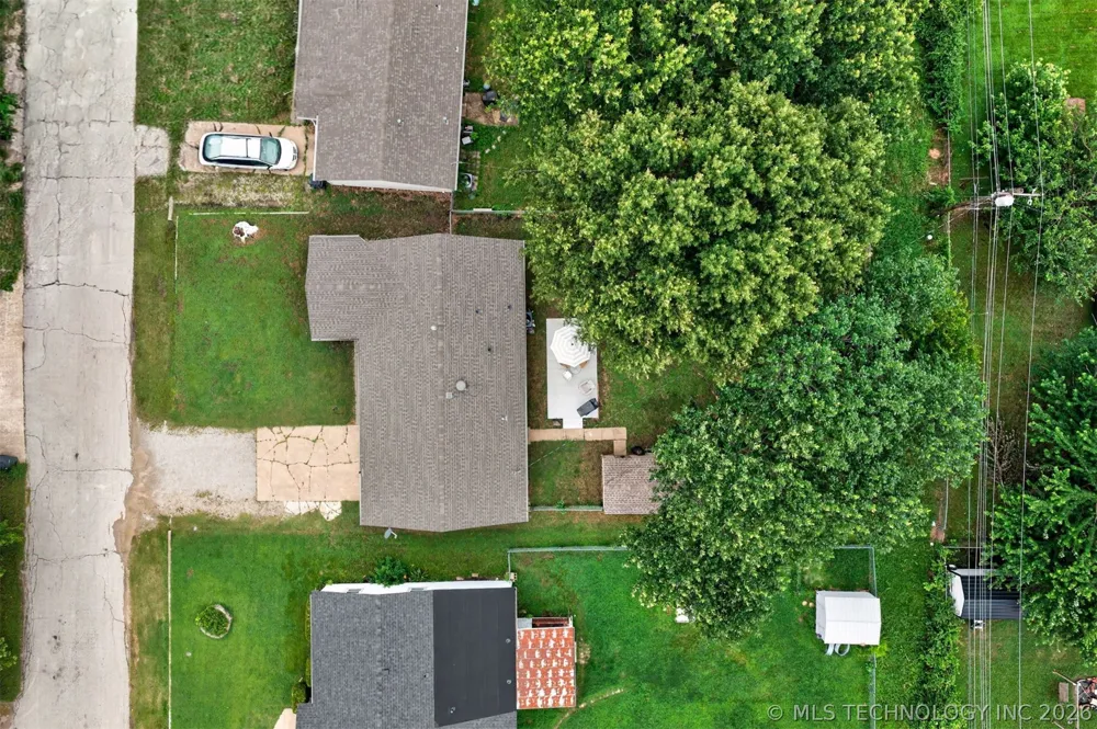 322 E Maple Street Skiatook, OK 74070