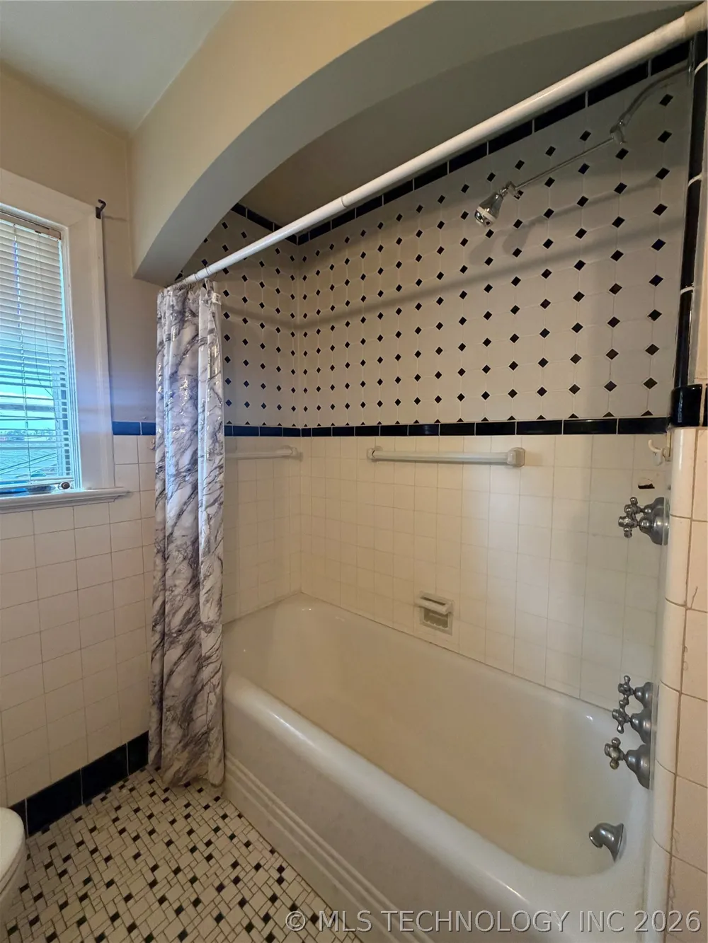 211 S Price Avenue Hominy, OK 74035