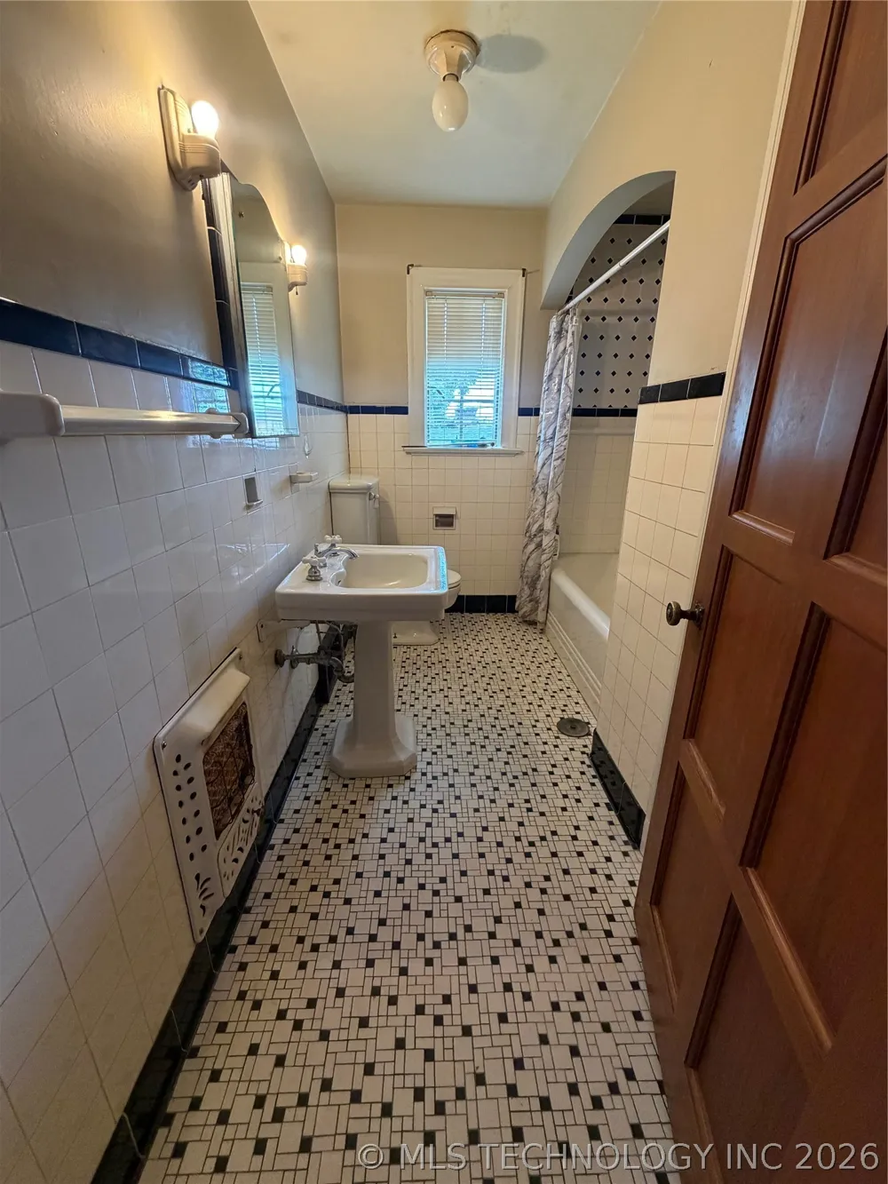 211 S Price Avenue Hominy, OK 74035