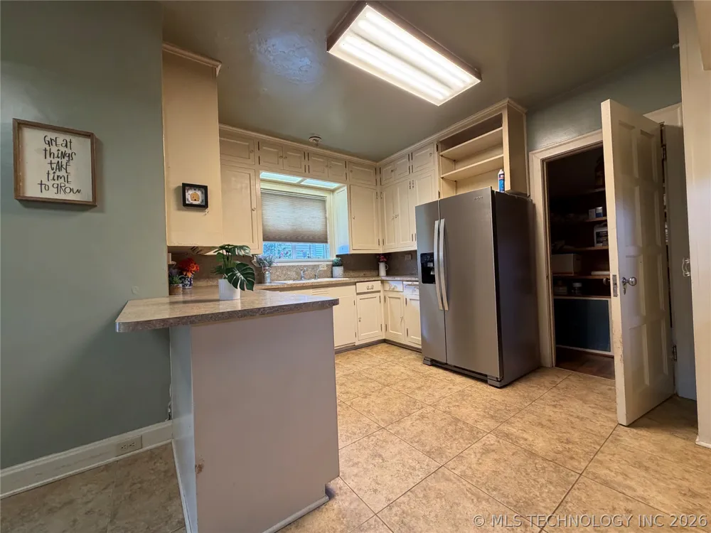 211 S Price Avenue Hominy, OK 74035