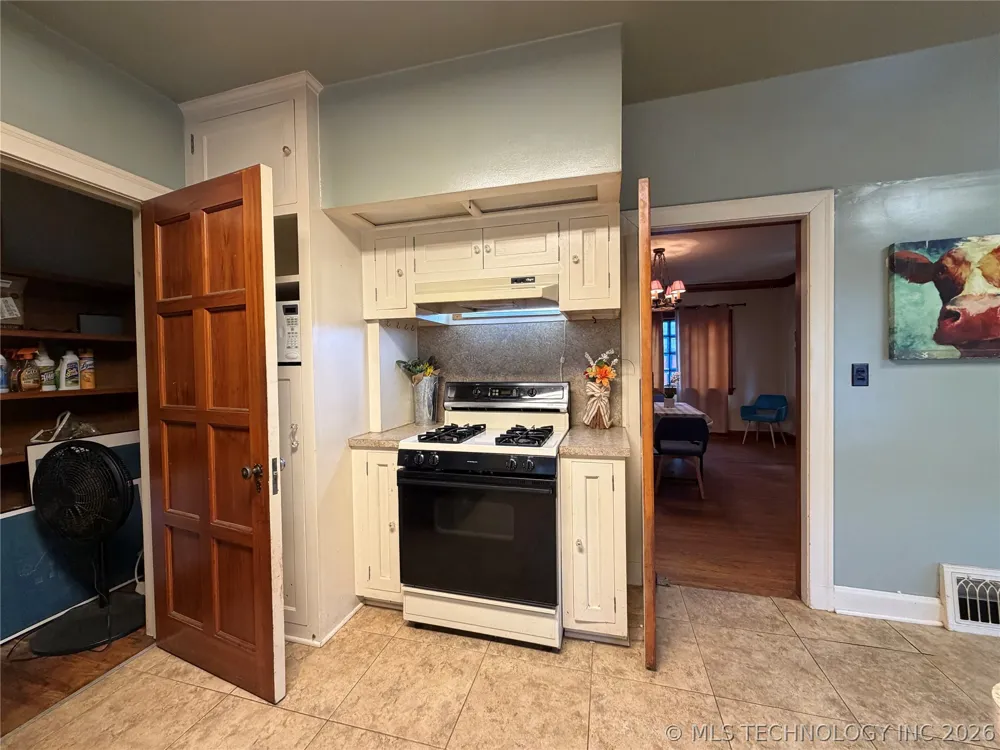 211 S Price Avenue Hominy, OK 74035