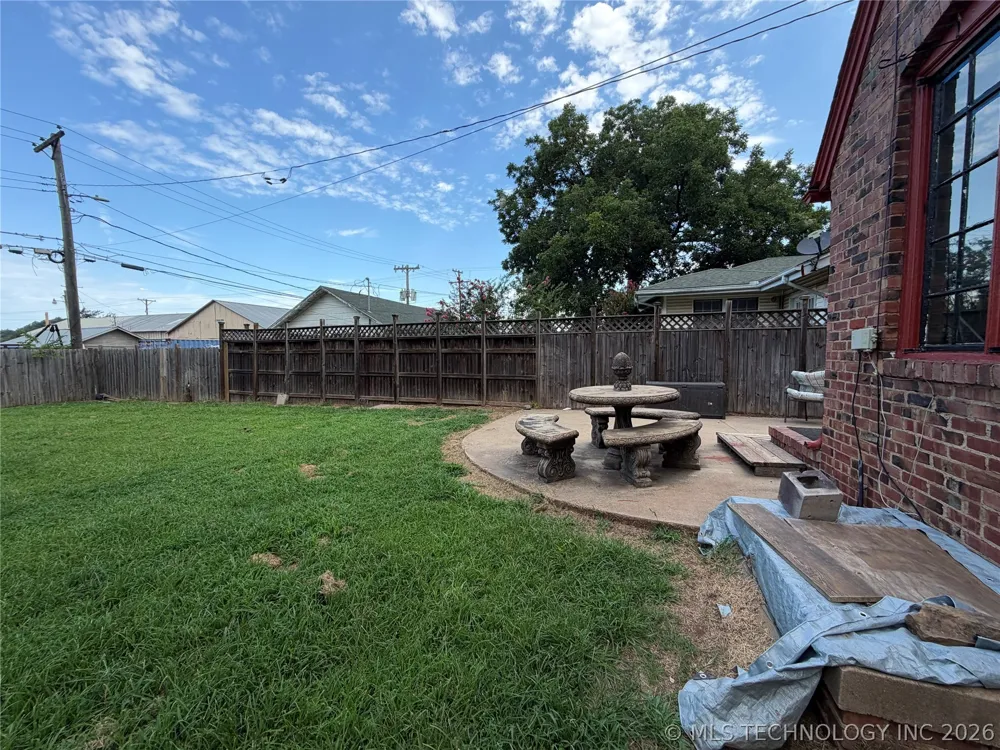 211 S Price Avenue Hominy, OK 74035