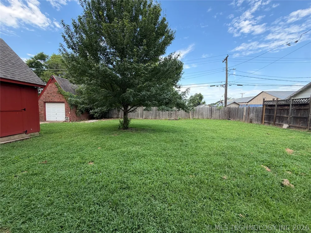 211 S Price Avenue Hominy, OK 74035