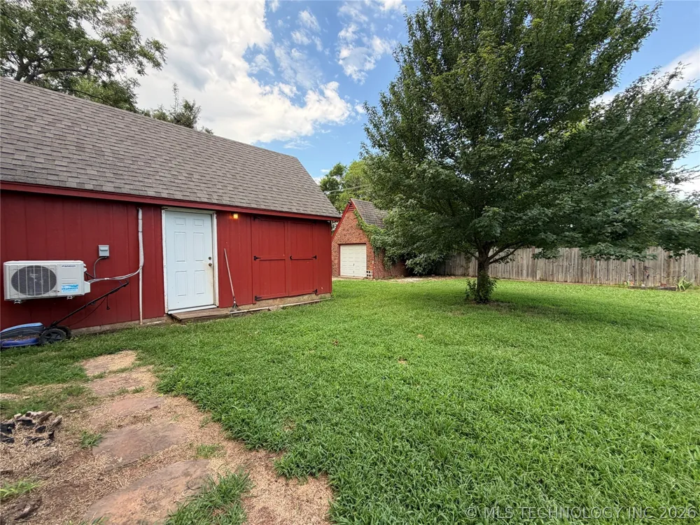 211 S Price Avenue Hominy, OK 74035