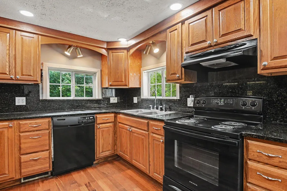 7263 Baseline Road Casco Township, MI 49090