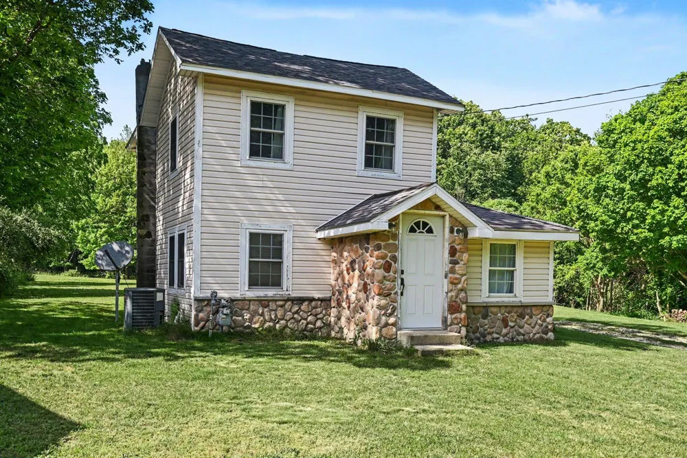 7263 Baseline Road Casco Township, MI 49090