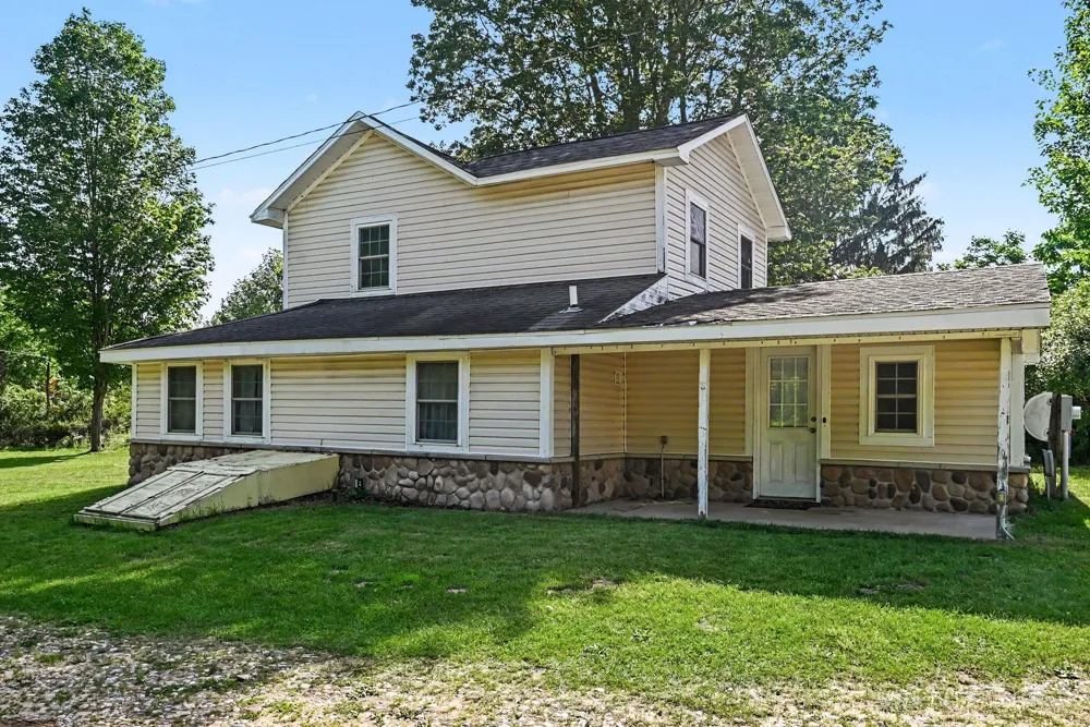 7263 Baseline Road Casco Township, MI 49090