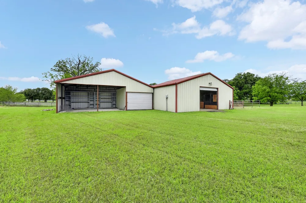 10373 Bobbie Lane Pilot Point, TX 76258