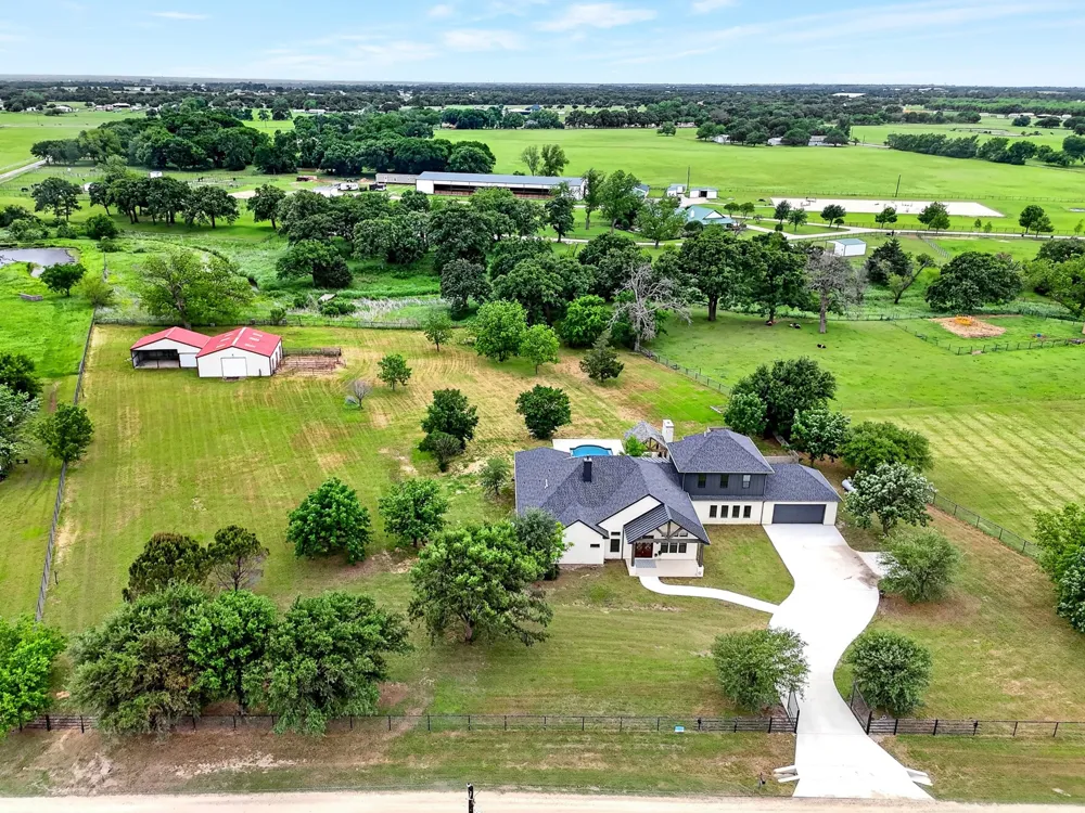10373 Bobbie Lane Pilot Point, TX 76258