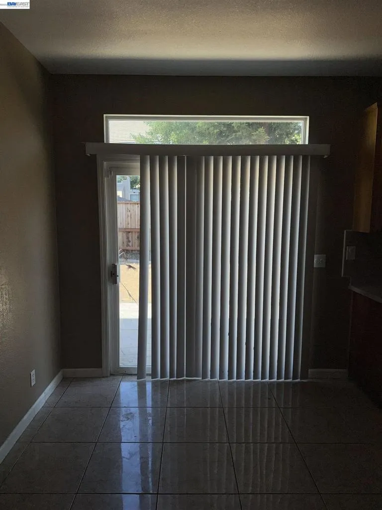 1016 Cypress Run Dr Stockton, CA 95209