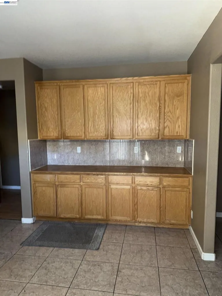 1016 Cypress Run Dr Stockton, CA 95209