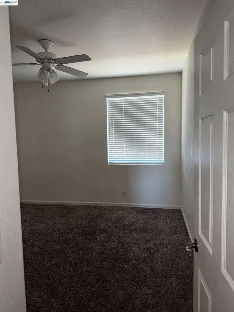1016 Cypress Run Dr Stockton, CA 95209