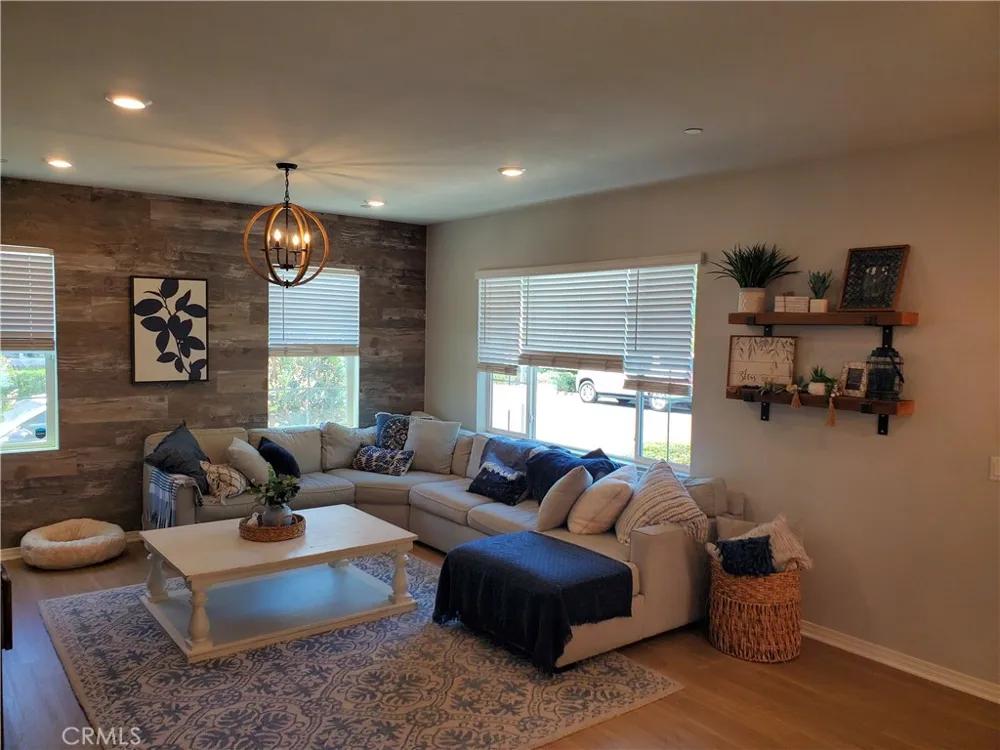 16035 Osprey Chino, CA 91708