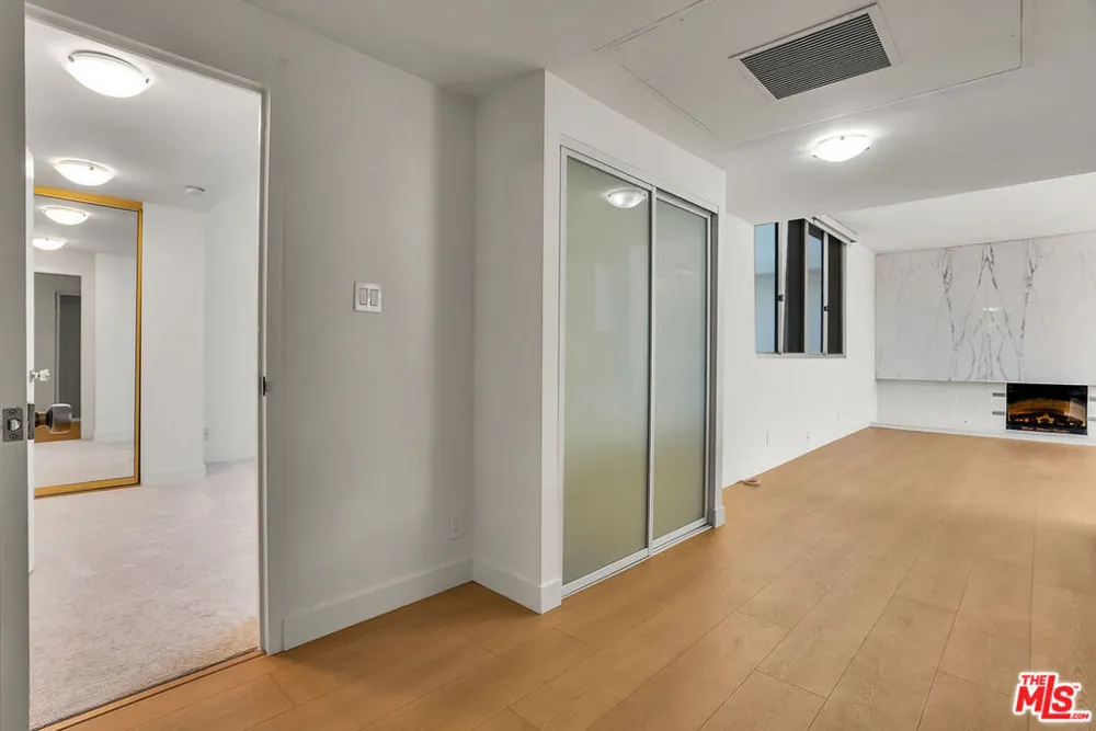 17352 W Sunset Boulevard #606 Pacific Palisades, CA 90272
