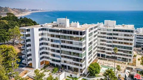 17352 W Sunset Boulevard #606