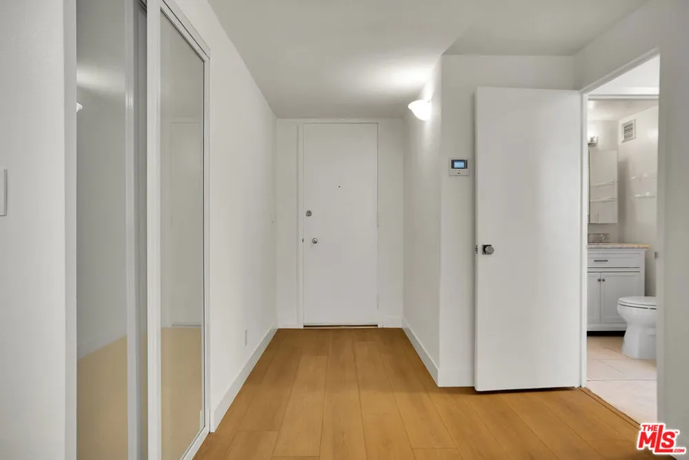 17352 W Sunset Boulevard #606 Pacific Palisades, CA 90272