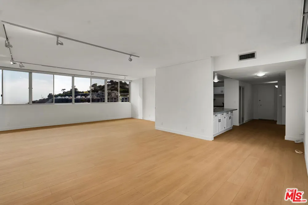 17352 W Sunset Boulevard #606 Pacific Palisades, CA 90272