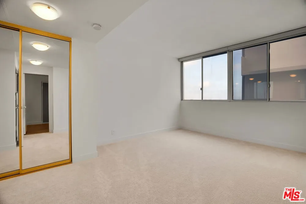 17352 W Sunset Boulevard #606 Pacific Palisades, CA 90272