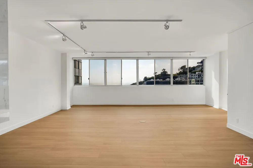 17352 W Sunset Boulevard #606 Pacific Palisades, CA 90272