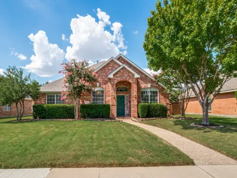 4557 Oak Shores Drive