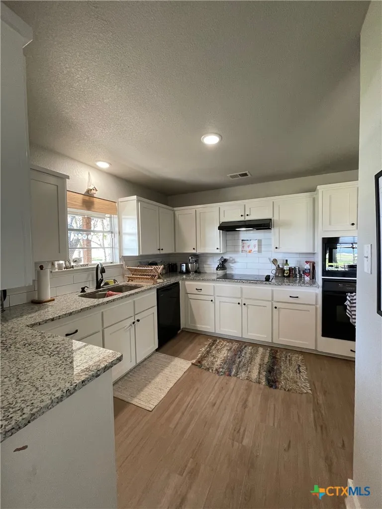 6315 Beau Allen Court Salado, TX 76571