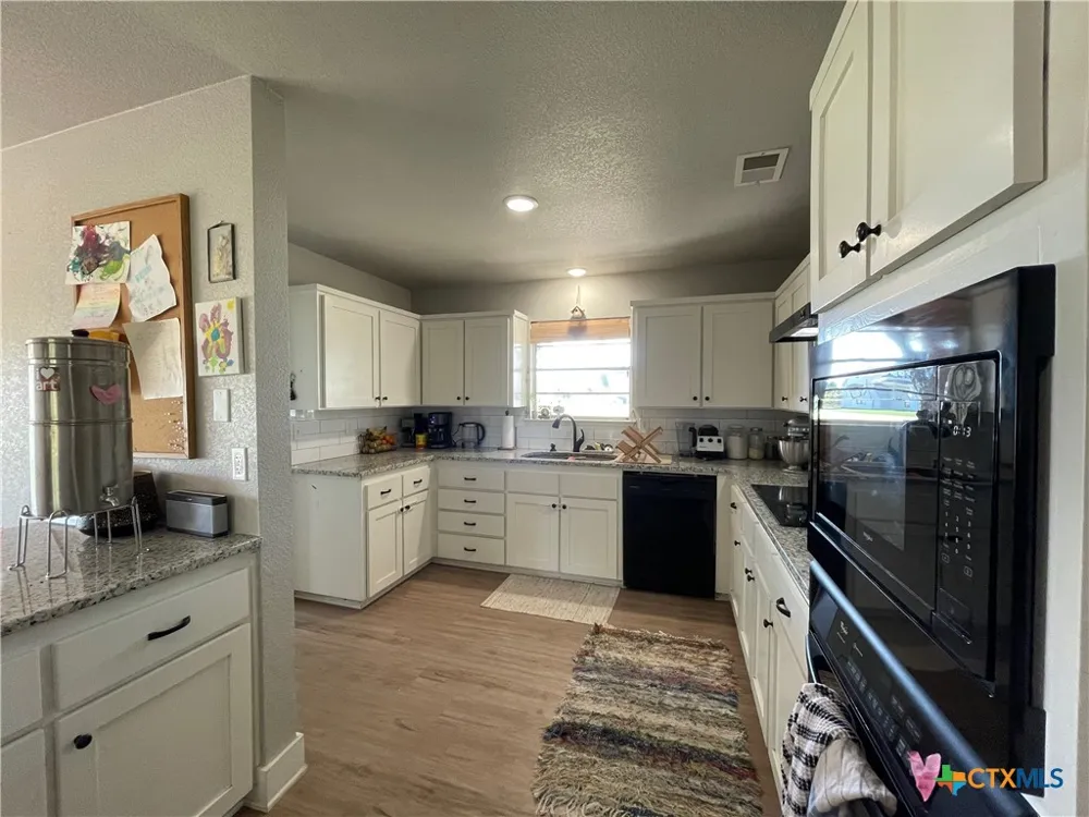 6315 Beau Allen Court Salado, TX 76571