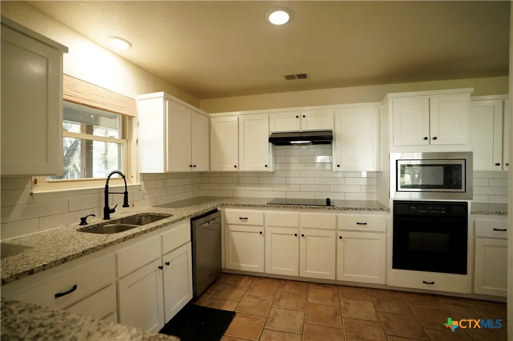 6315 Beau Allen Court Salado, TX 76571