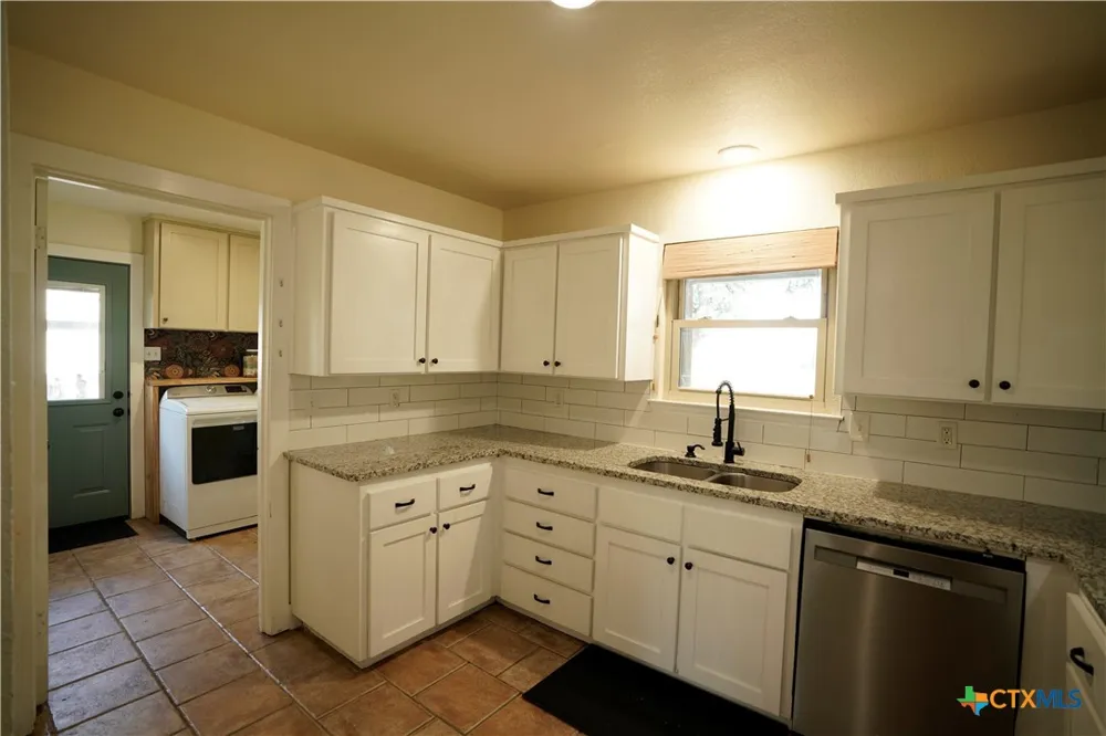 6315 Beau Allen Court Salado, TX 76571