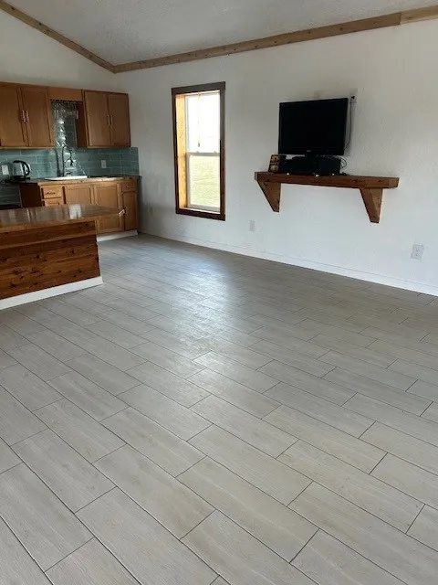 2200 166th Road Mounds, OK 74047