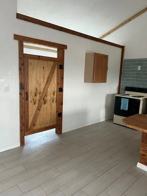 2200 166th Road Mounds, OK 74047