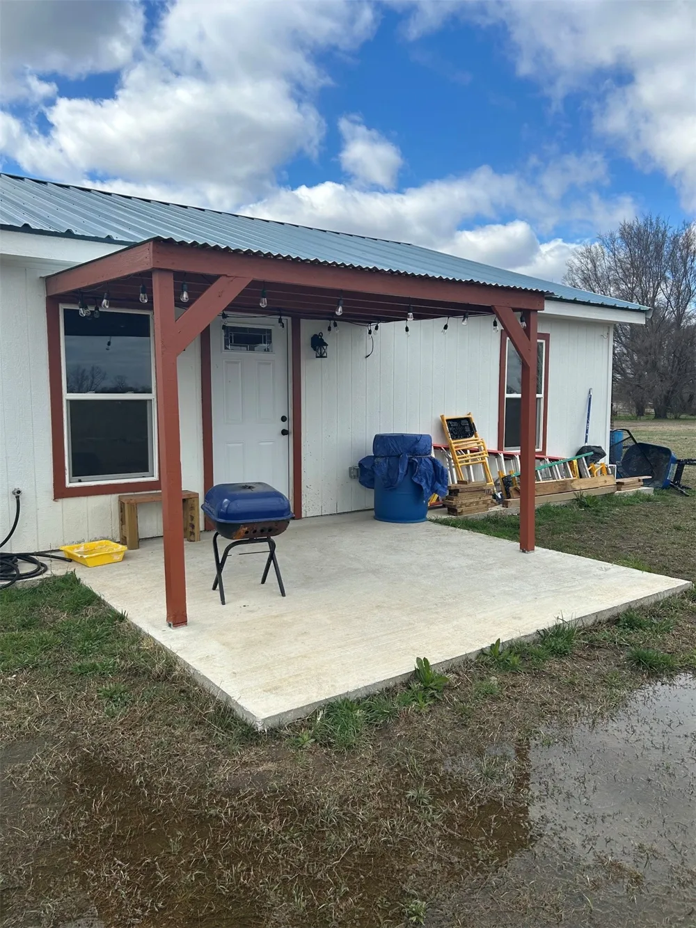 2200 166th Road Mounds, OK 74047