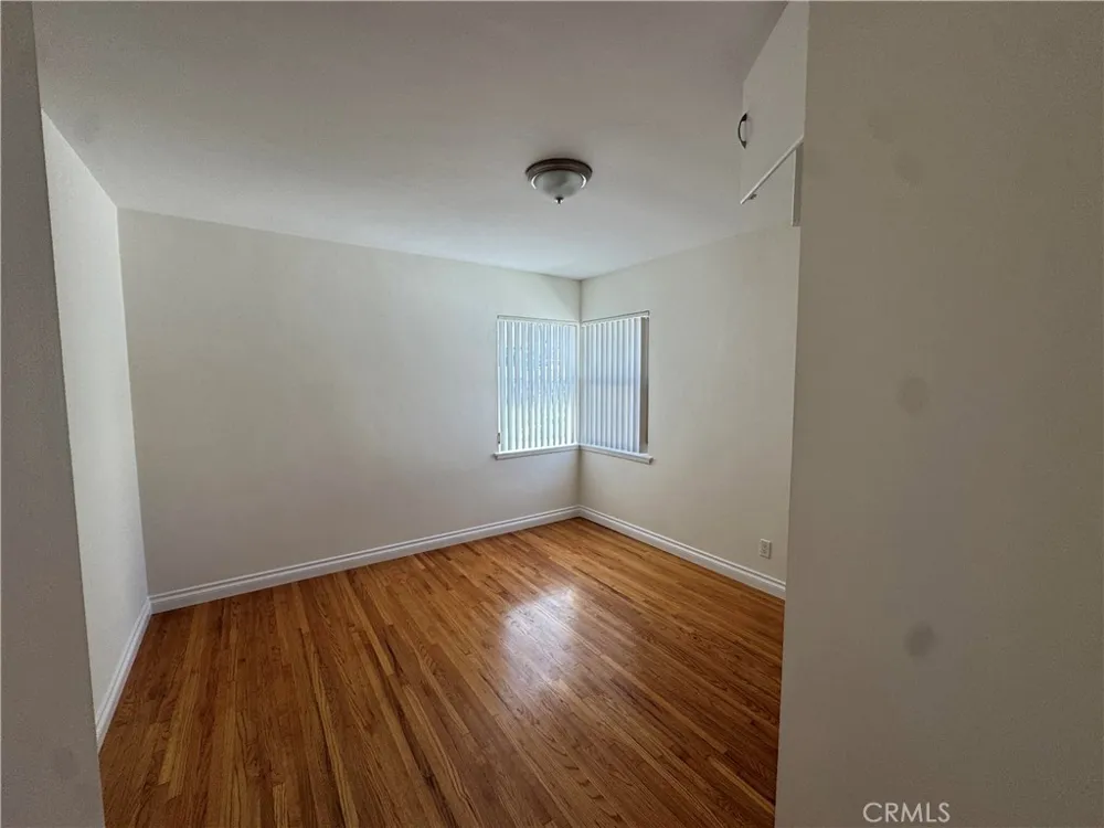 1138 Western Avenue #D Glendale, CA 91201
