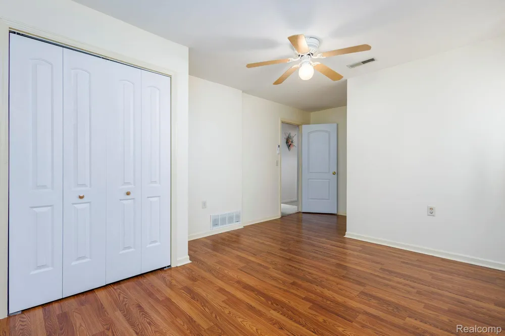 39076 Winkler Street Harrison Charter Township, MI 48045