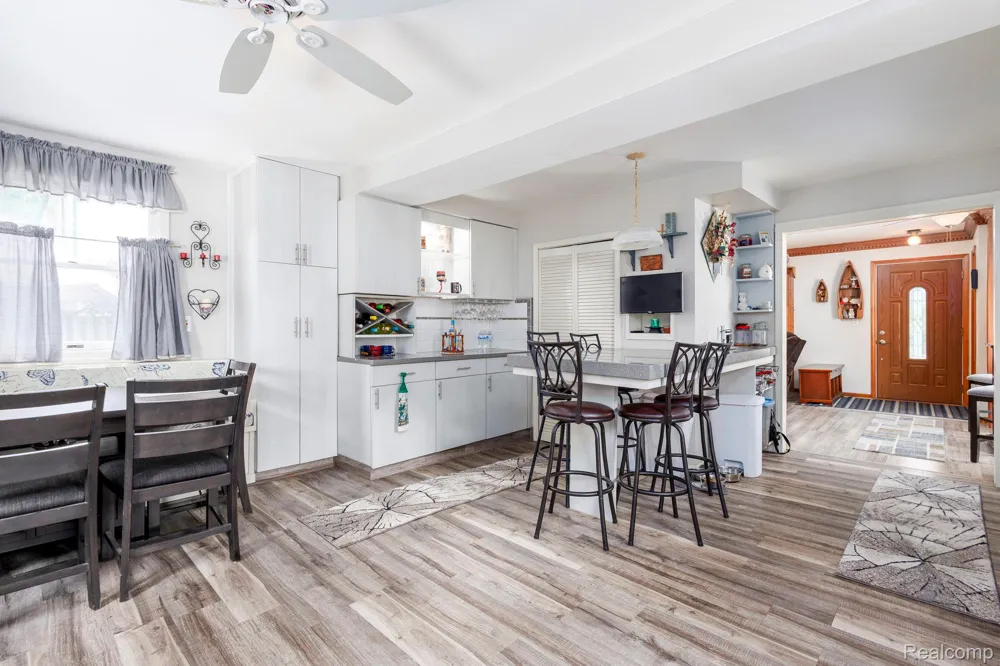 39076 Winkler Street Harrison Charter Township, MI 48045