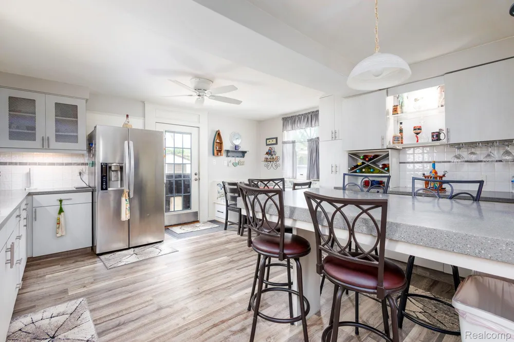 39076 Winkler Street Harrison Charter Township, MI 48045